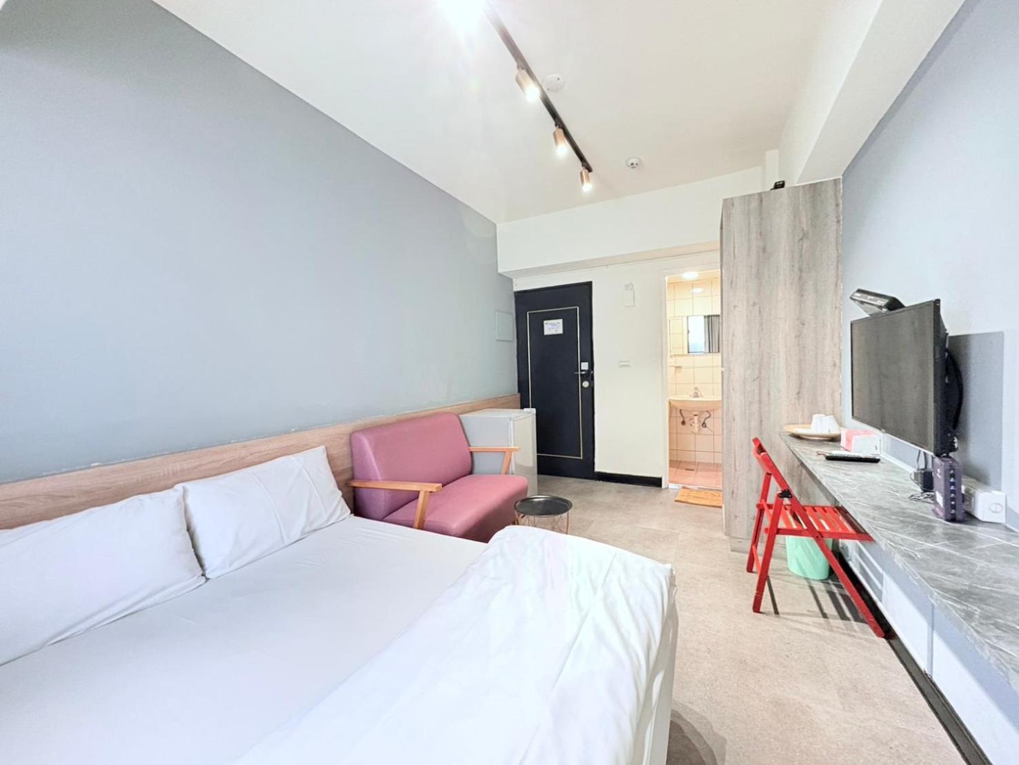Fengjia Gift Box Homestay Taichung Exterior foto