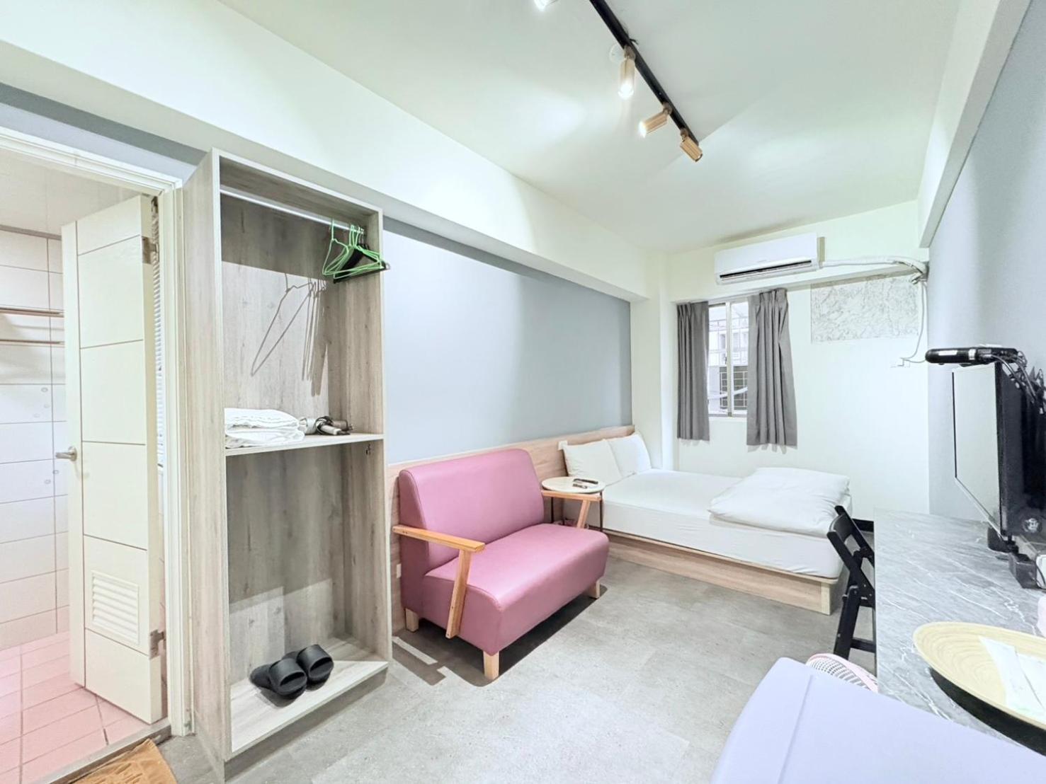 Fengjia Gift Box Homestay Taichung Exterior foto