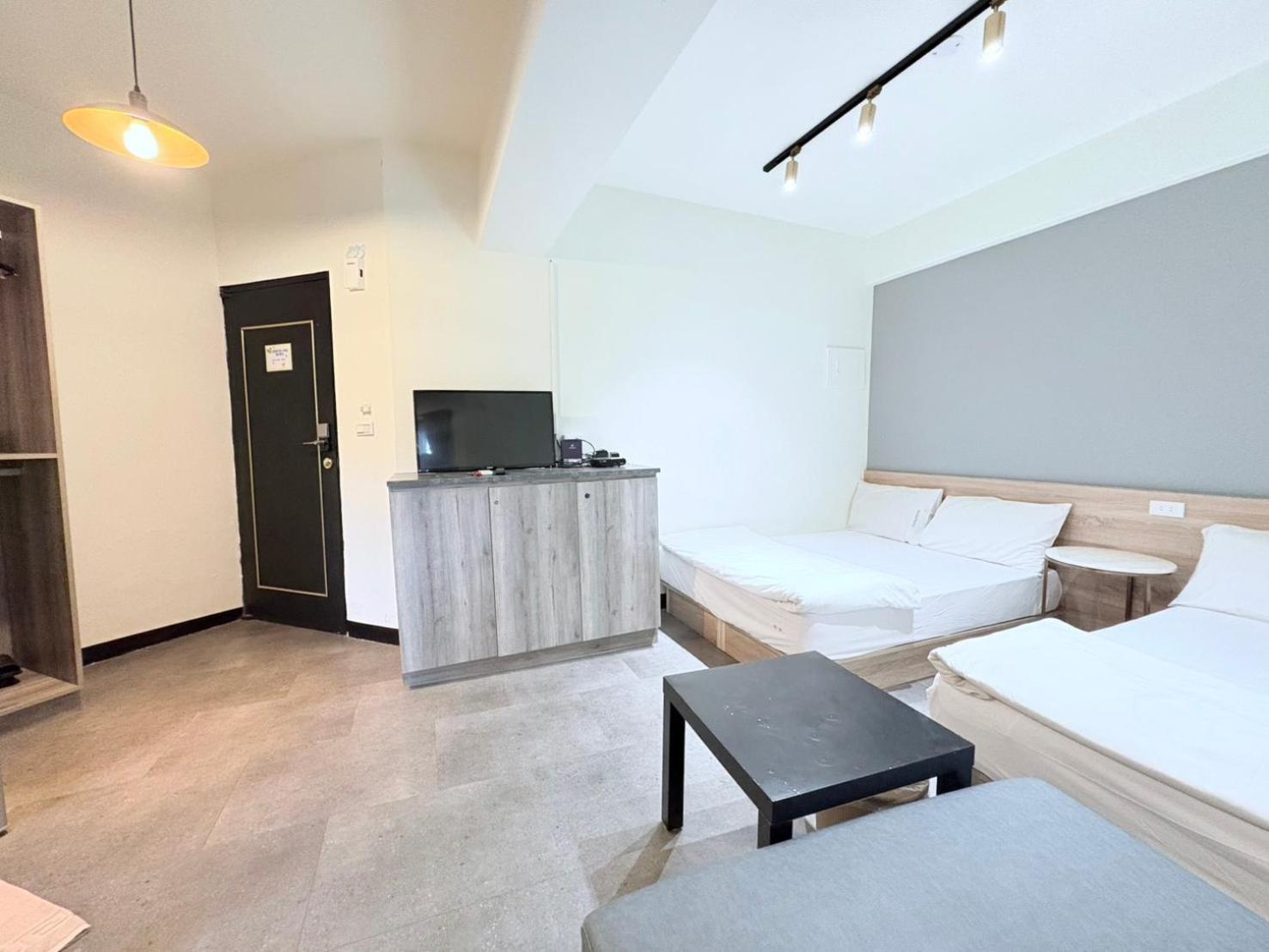 Fengjia Gift Box Homestay Taichung Exterior foto
